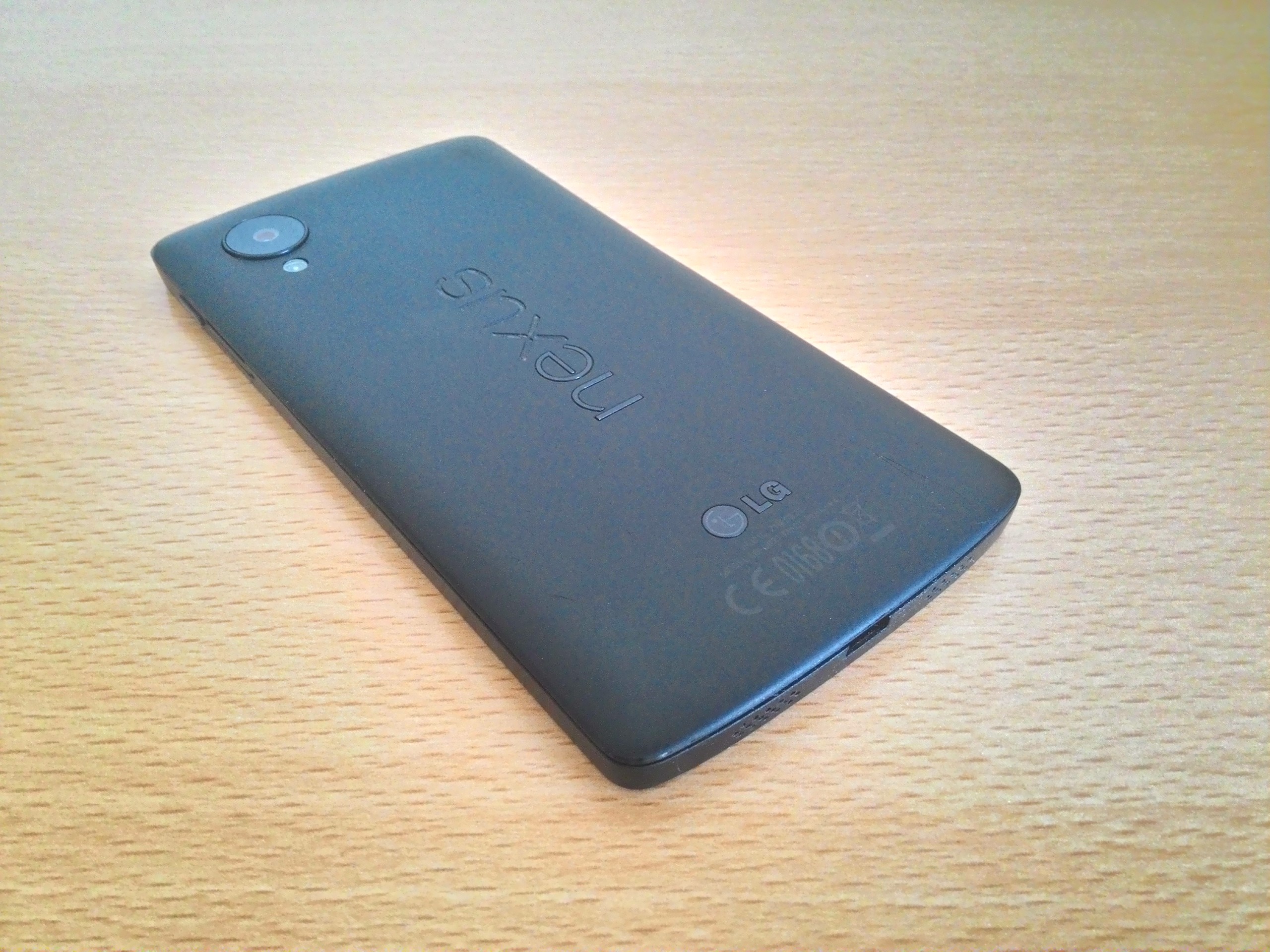 Nexus 5 16 Gb Cyanogenmod 13 400 TL Yeni fotolar eklendi