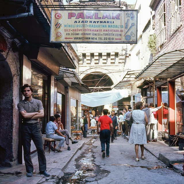  1971 İSTANBUL FOTOĞRAFLARI ( YÜKSEK ÇÖZÜNÜRLÜKLÜ / DÜN ÇEKİLMİŞ GİBİ )