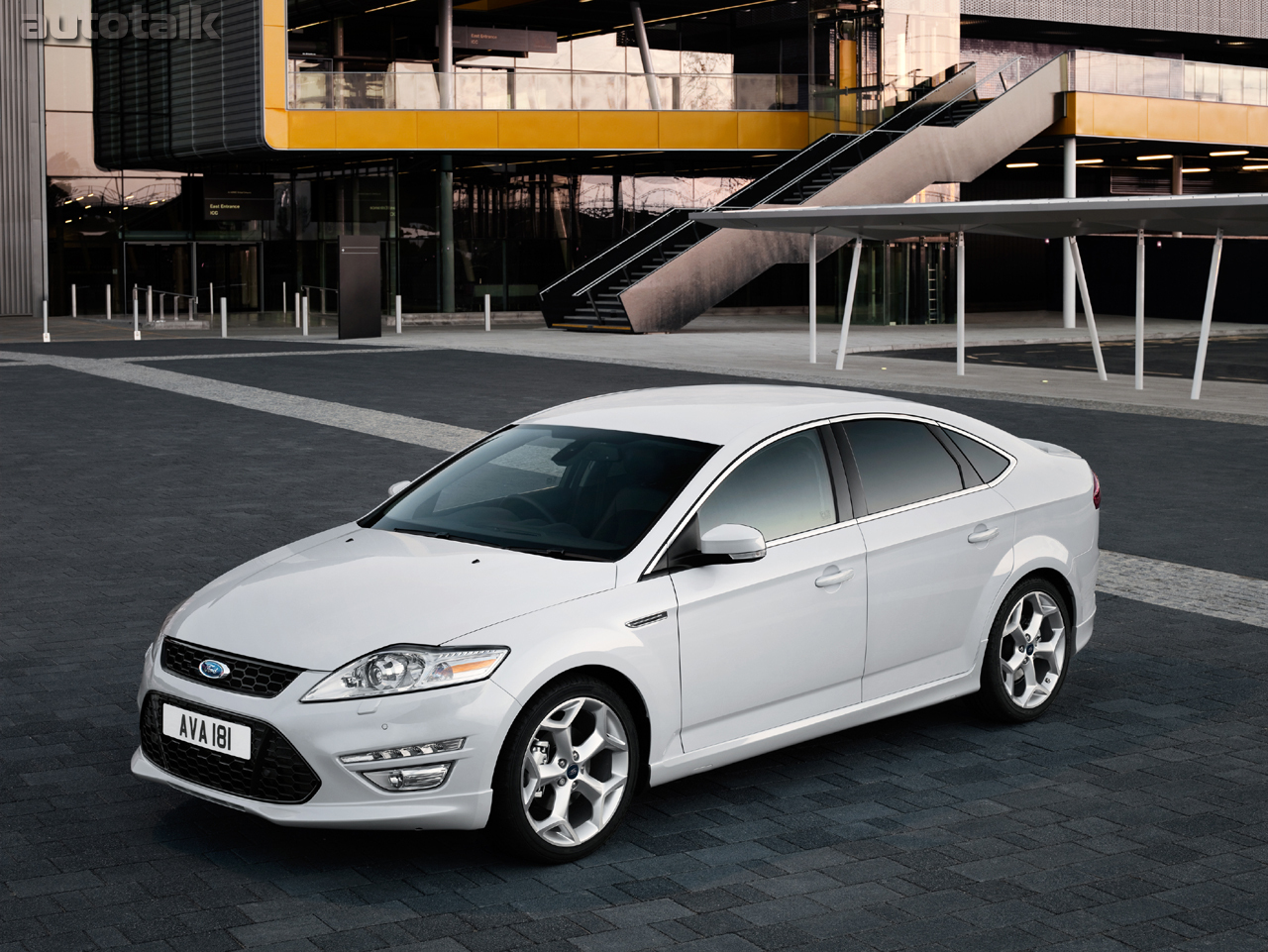  2011 FORD  MONDEO (makyaj)