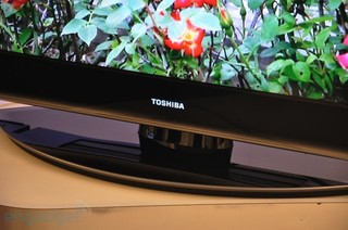  TOSHIBA 'FALD'Panel(FULL-LED+Local-Dimming) SV685 Serisi