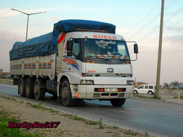 >>  13 YAŞINDA !