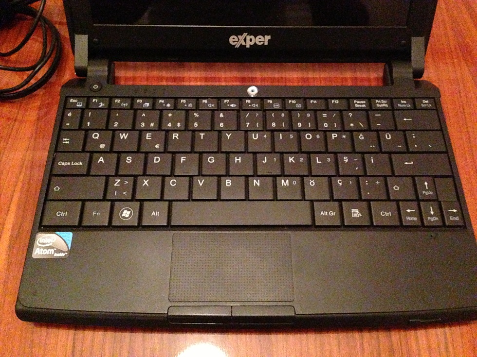  EXPER NETBOOK P10CD. Acil Satılık...