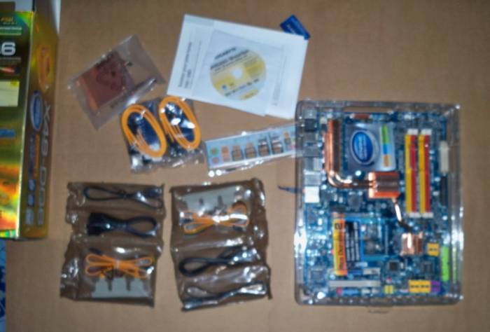  Gigabyte GA-P55A-UD7, GA-K8NS 754,  890FXA-UD7 SIFIR ANAKARTLAR