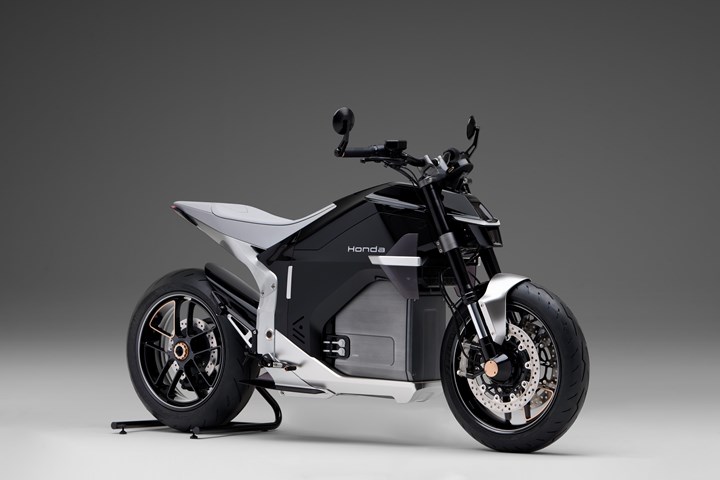 Honda, yenilenen modelleri ve elektrikli konseptleriyle EICMA'da