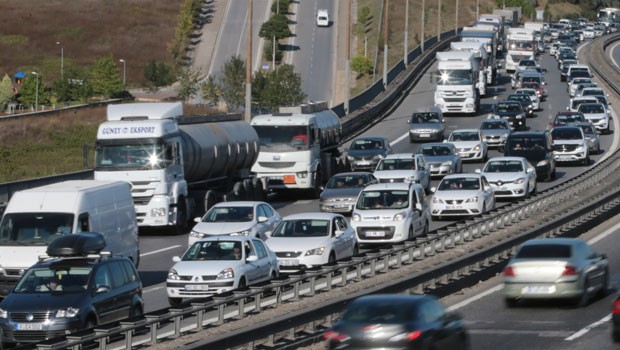 Tatilciler dönüş yolunda