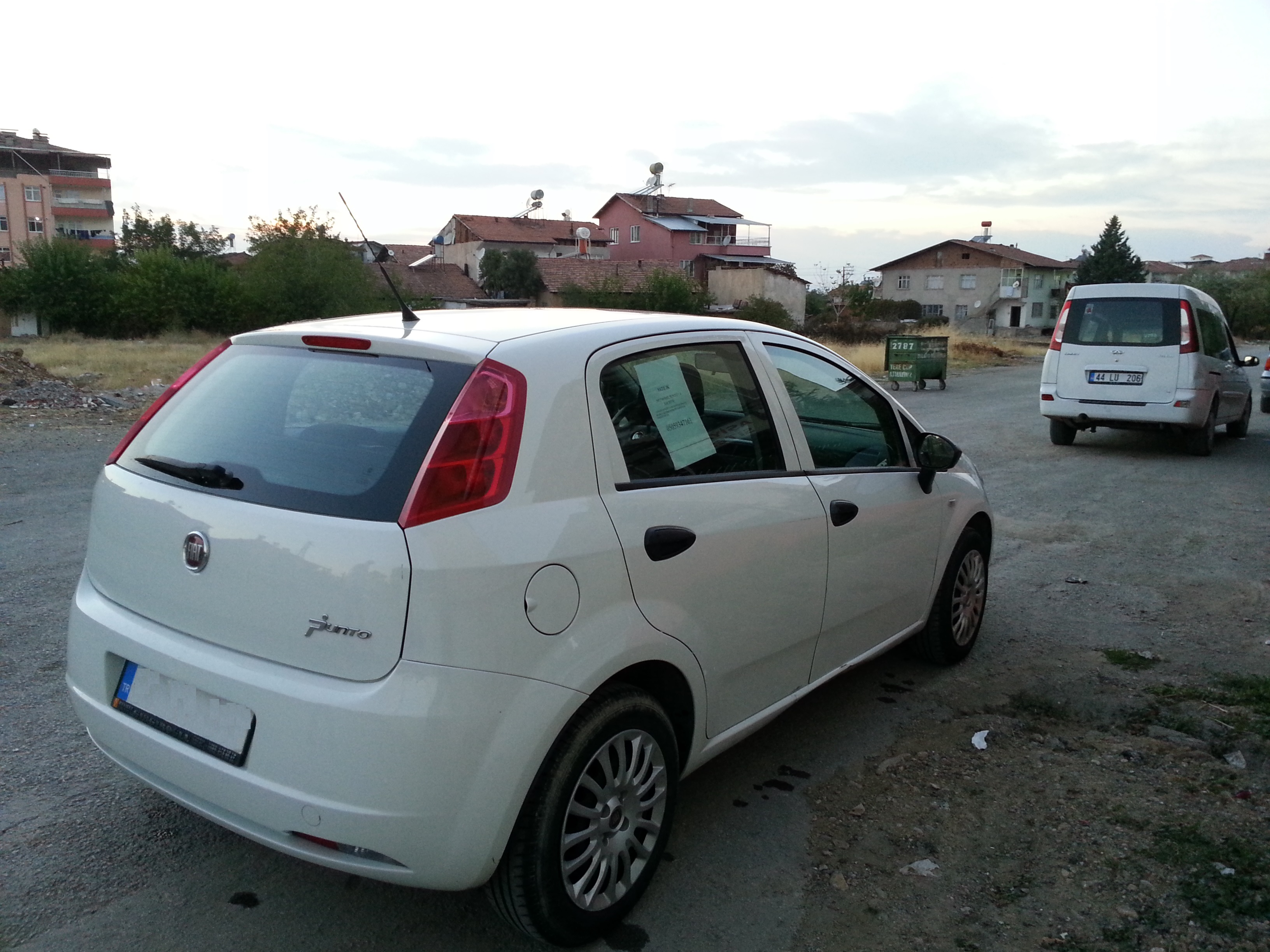  SATILIK- İLK SAHİBİNDEN 2012 FIAT PUNTO TAMAMEN ORİJİNAL 26.750tl