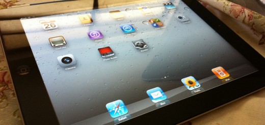 Apple, LG'nin iPad 2 panel üretiminde sıkıntı yaşaması nedeniyle Samsung'a yöneldi 