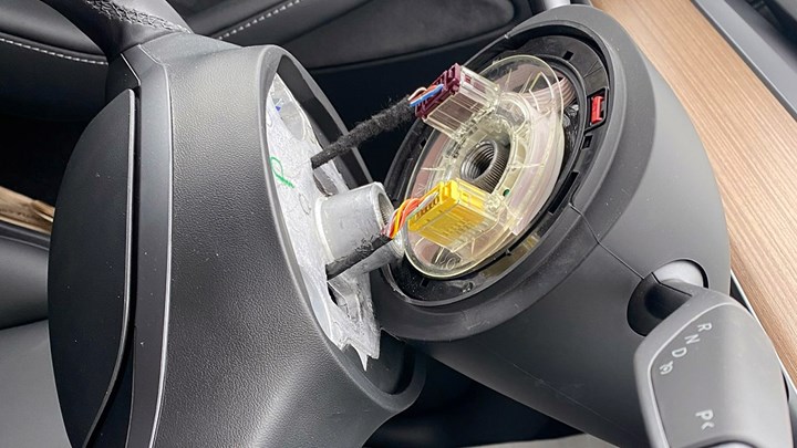 Tesla direksiyon düşmesi sorunu nedeniyle Model Y'ler için geri çağırma programı başlattı