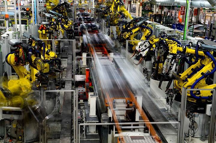 Çin üretimde robotlaşma konusunda rekora koşuyor