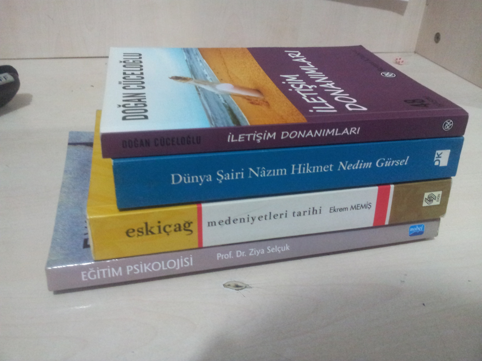  4 Adet Kitap 30 TL