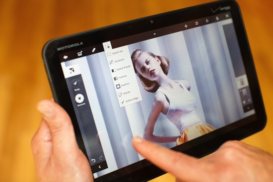 Adobe, tabletlere altı yeni uygulama ve Photoshop Touch ile geliyor