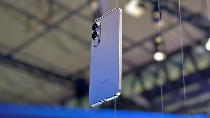 Samsung Galaxy S25 Edge tanıtım görüntüleri paylaşıldı