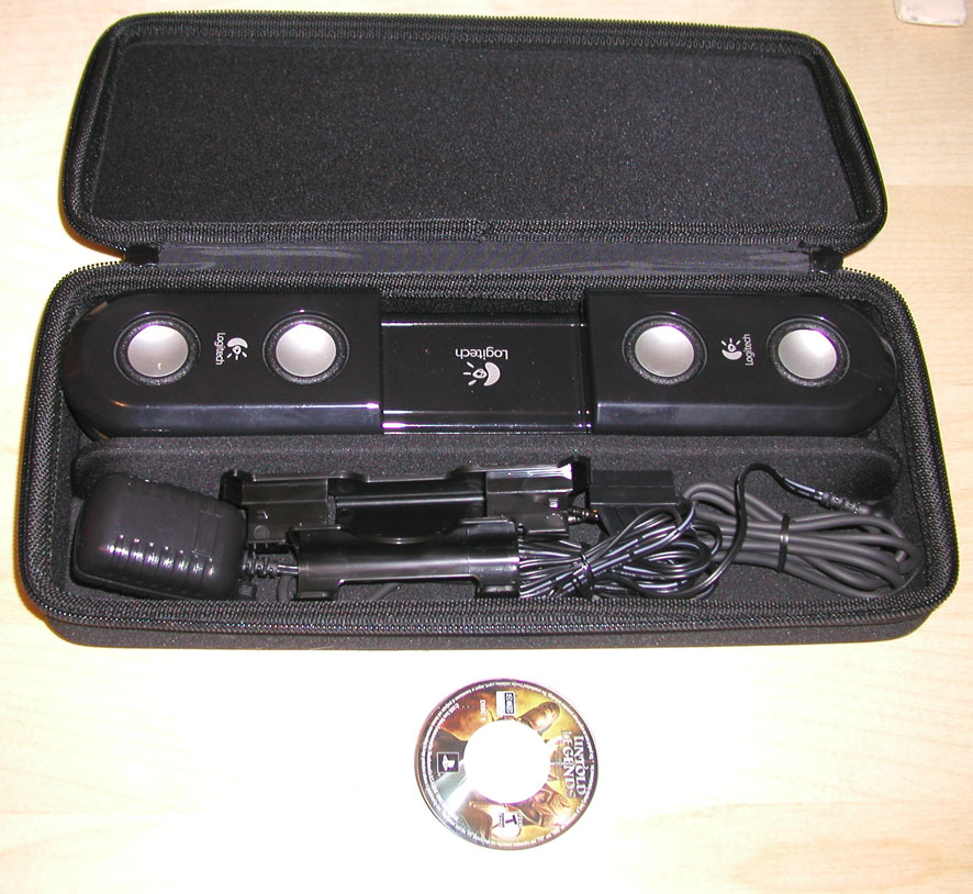  LOGITECH PLAYGEAR AMP TAŞINABİLİR HOPARLÖR 1 NUMARA
