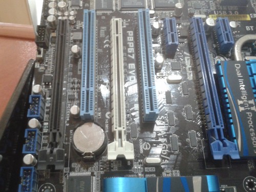 ASUS ANAKART P8 P67+İ7 2600 İŞLEMCİ 3.80 GHZ+ZOTAC EKRAN KARTI 3