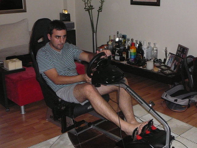  Logitech G25 + Playseat