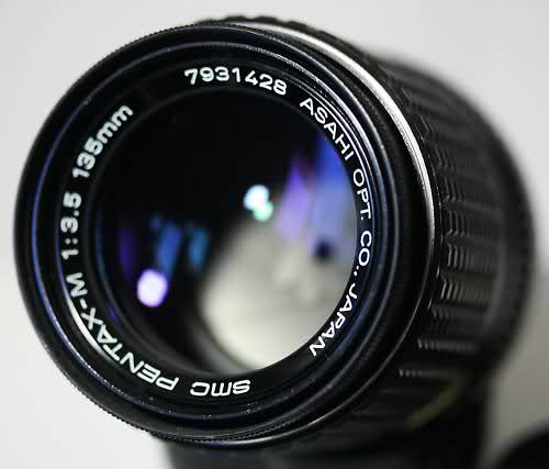  Pentax SMC M 135mm f3.5 + Sigma 28mm Mini-wide II Macro + EOS-PK AF Confirm Adaptör