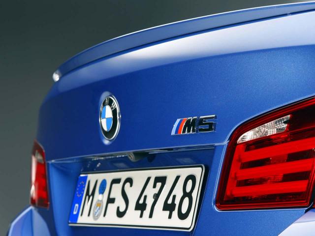  F10 BMW M5 RESMİ OLARAK DUYURULDU (M5 LİFTTE, TEKNİK DETAYLAR)