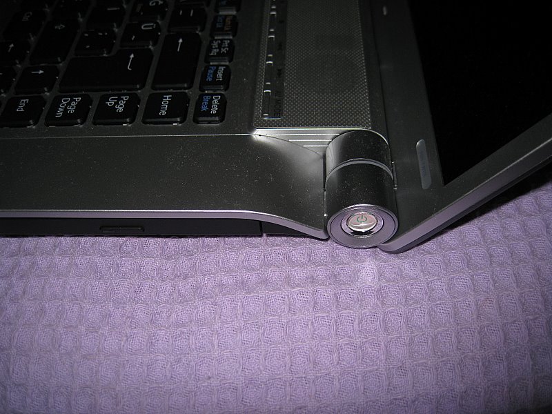  sony vaio fw serisi detaylı fotoğraflar..15.4-16.4 ınc karşılaştırması