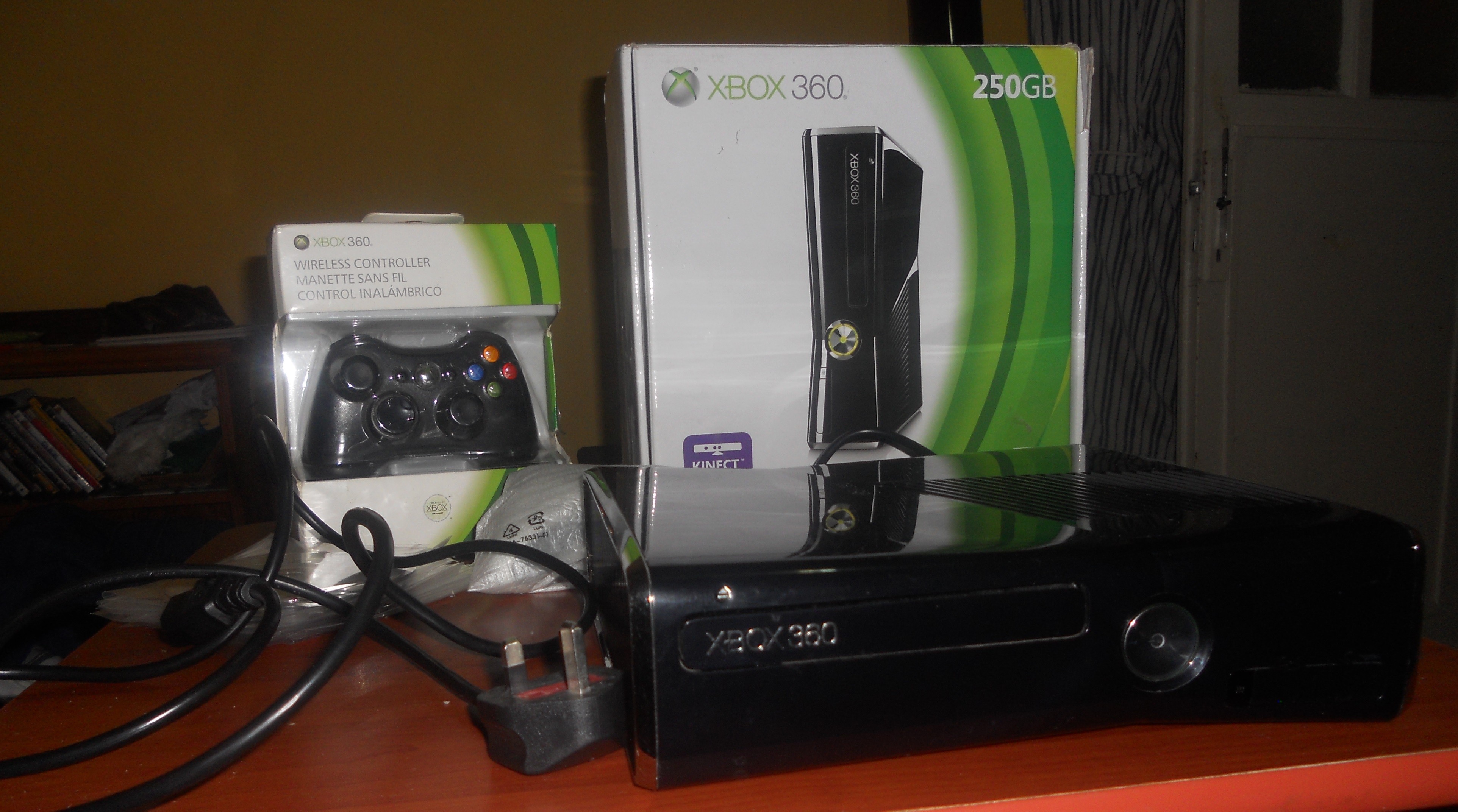 Xbox 360 slim горит зеленый нет изображения