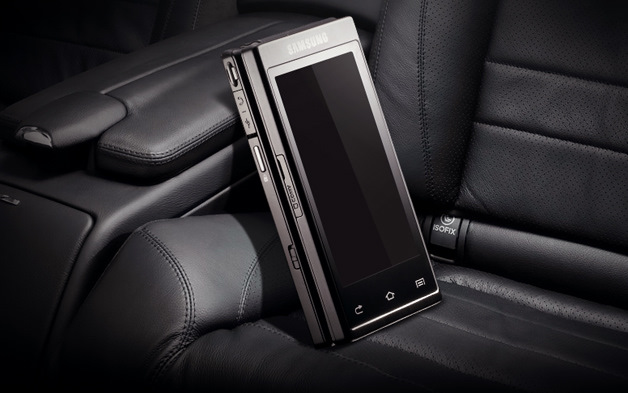 Samsung'dan çift çekirdekli, çift ekranlı ve çift sim kart destekli telefon: SCH-W999