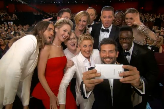 Oscar'daki Selfie, Samsung'un eseriydi; ama iPhone'a da yaradı
