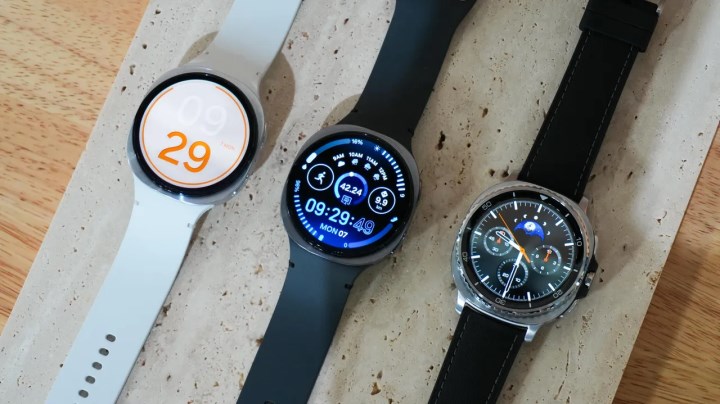 Galaxy Watch 8'in yeni saat kadranları eski modellere gelecek