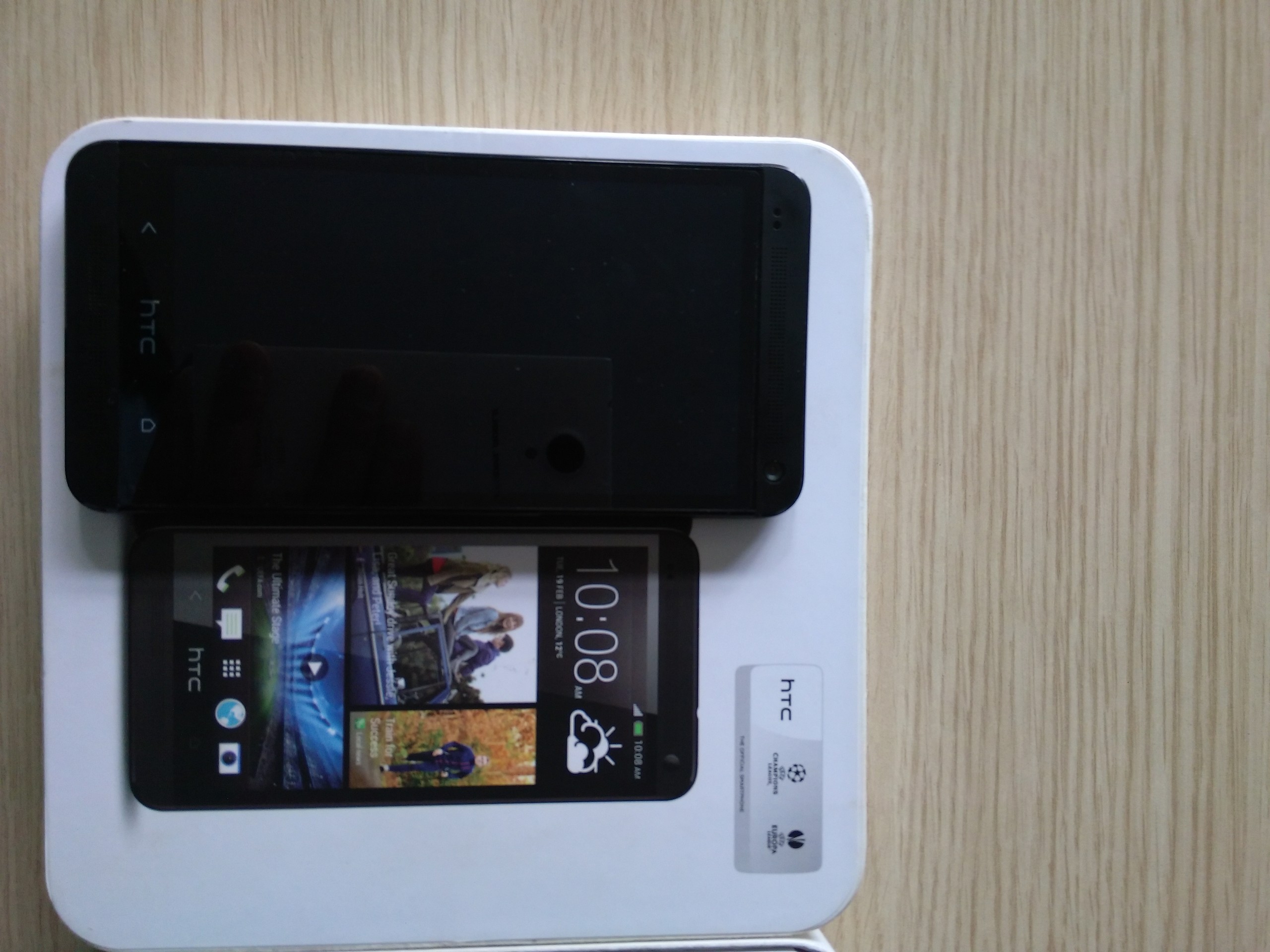  HTC ONE M7 32 GB BLACK TEMİZ SATILDI SİLİNEBİLİR