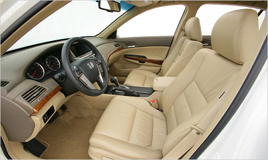  İŞTE 2008 HONDA ACCORD SEDAN