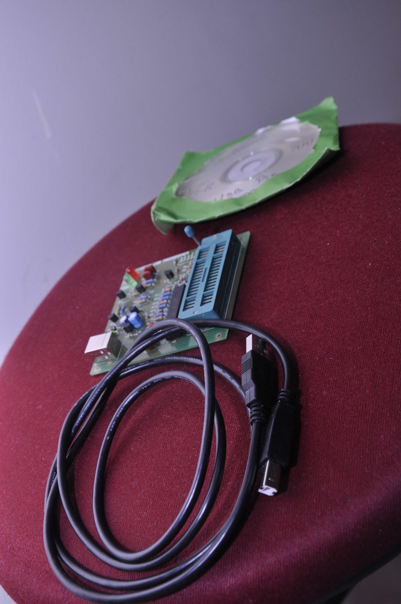 USB PIC PROGRAMLAYICI VE SNOPY OYUN KOLU