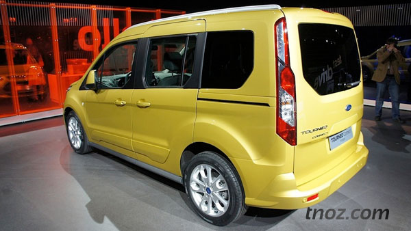  Yeni (2014) Ford Tourneo Courier.. önü olmamış bence