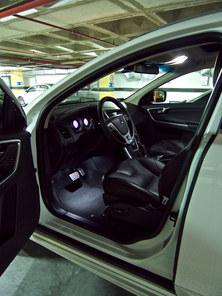  VOLVO XC 60