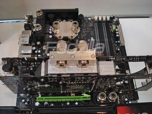  ## Cebit 2008: EVGA'dan Su Soğutmalı nForce 790i Anakart ##