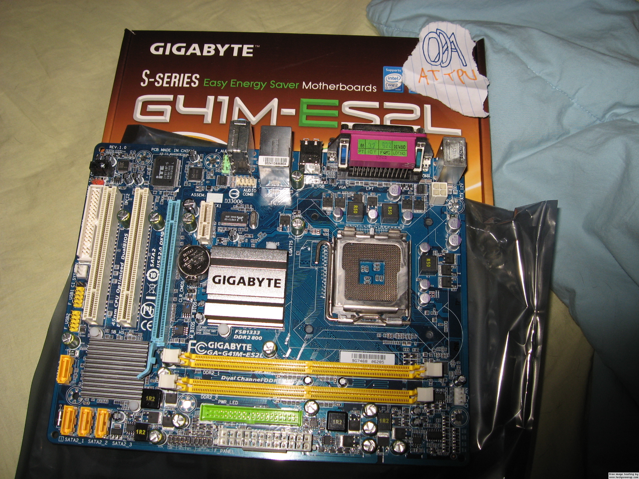 Материнская карта gigabyte