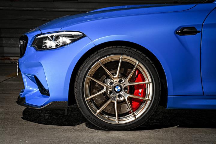 2020 BMW M2 CS, bolca karbon fiber ve 450 beygir güçle geldi