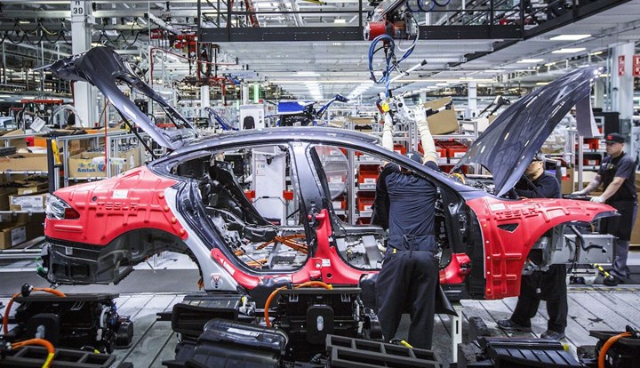 Tesla'nın yeni üretim yöntemi, üretim maliyetlerini yarıya indirebilir