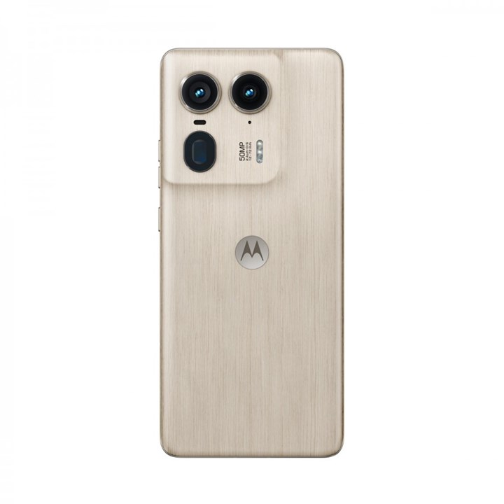 Motorola Edge 50 Ultra tanıtıldı: Gerçek ahşap arka kapağıyla dikkat çekiyor