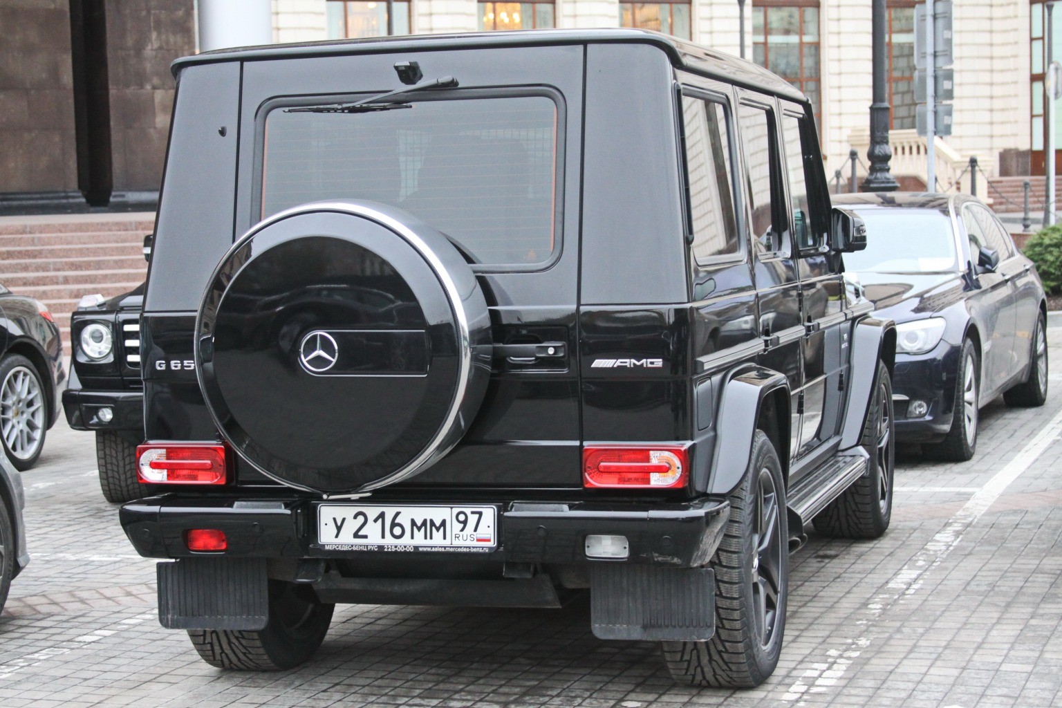  Mercedes G65 AMG 675 000 Euro