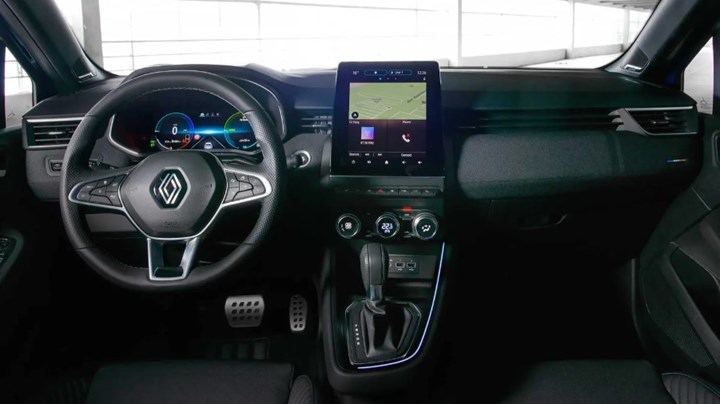 Yeni Renault Clio, güncellenen tasarım ve donanım özellikleriyle Türkiye'de tanıtıldı
