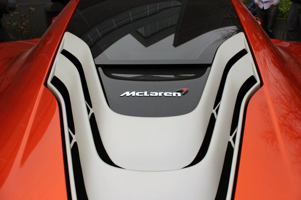  Turn 10 Studios'un McLaren P1 Aracı :)