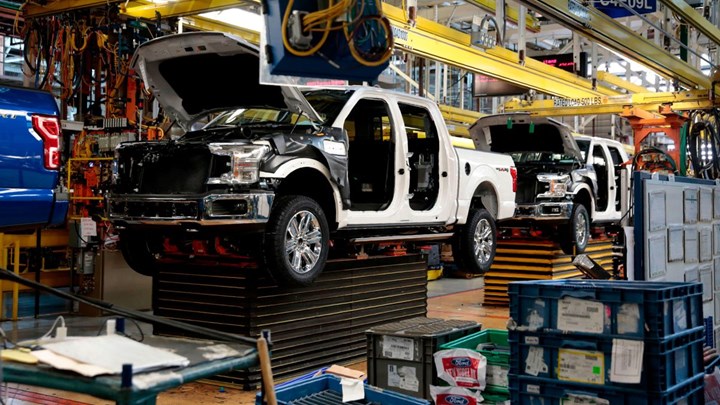 Ford, çalışanlarına aşı zorunluluğu getiren ilk ABD’li otomobil üreticisi oldu