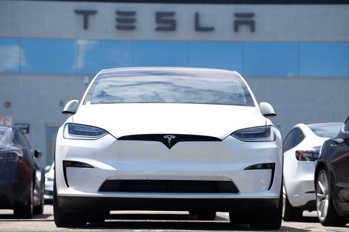 Tesla, Model S, X ve Y fiyatlarında indirime gitti