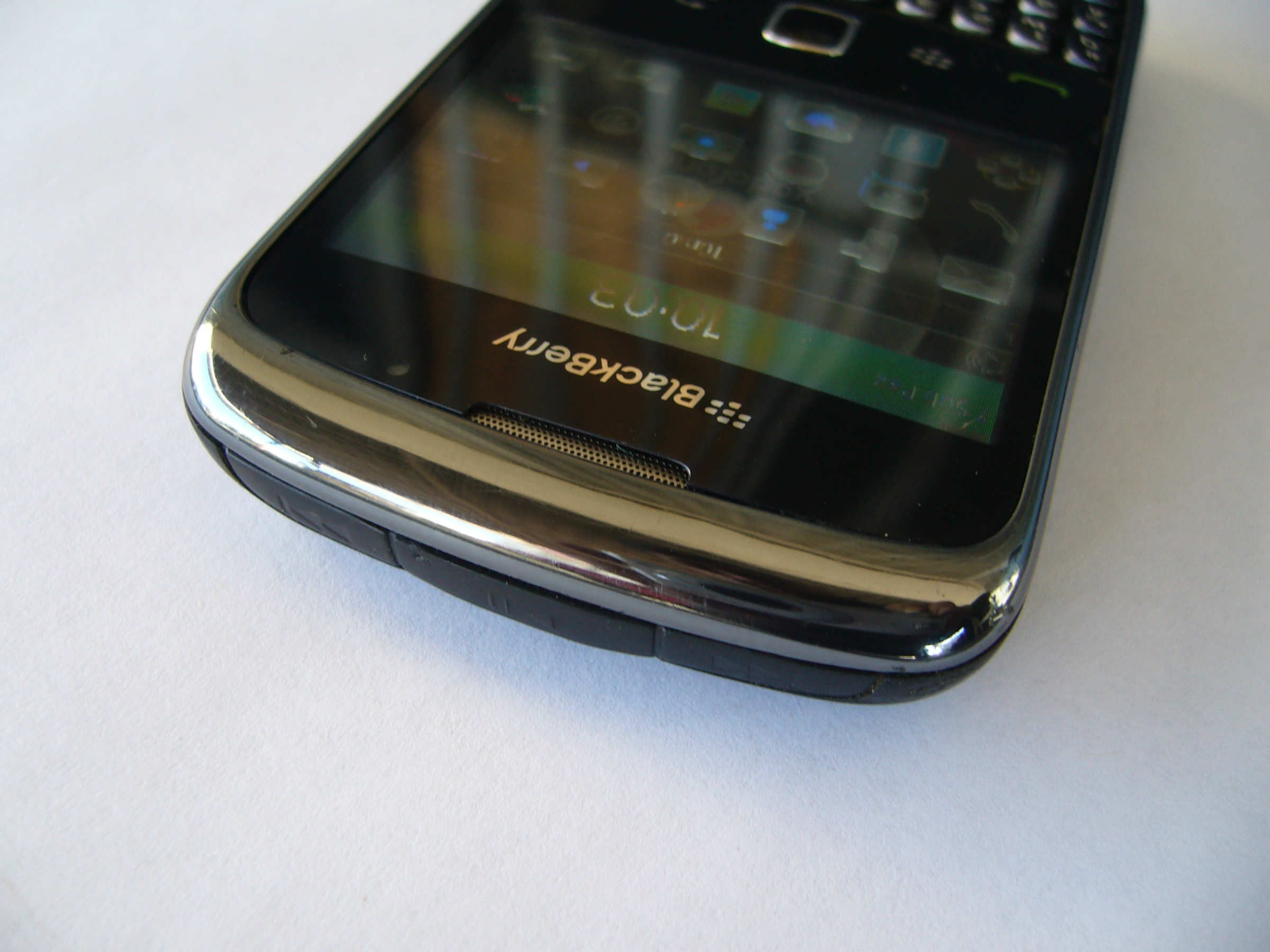  Blackberry Curve 9300 Ücrersiz Kargo