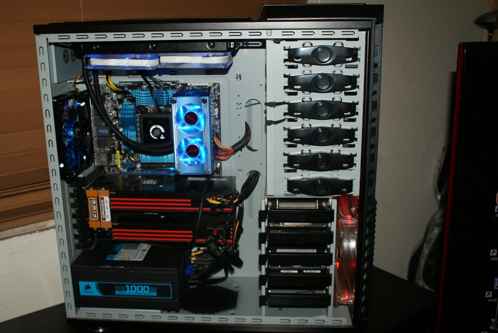  Cooler Master HAF 922 mi RC690 II advenced mi