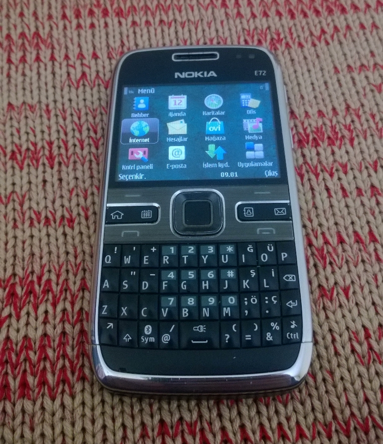 Nokia E72 - 80 TL