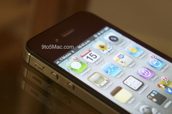 iPhone 4S ABD'de SIM kilitsiz olarak satılmaya başladı