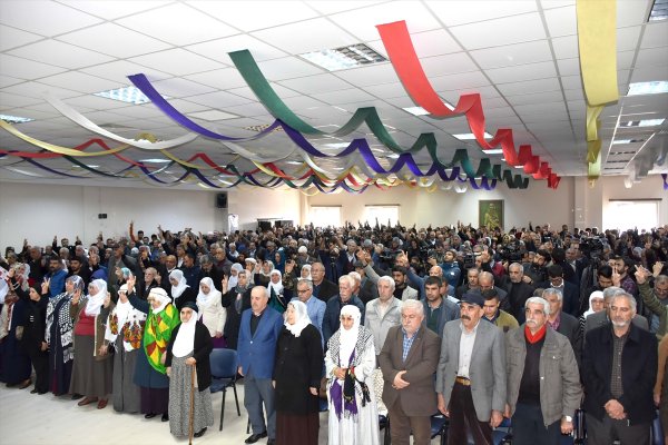 HDP'nin kutlama programında terör propagandası