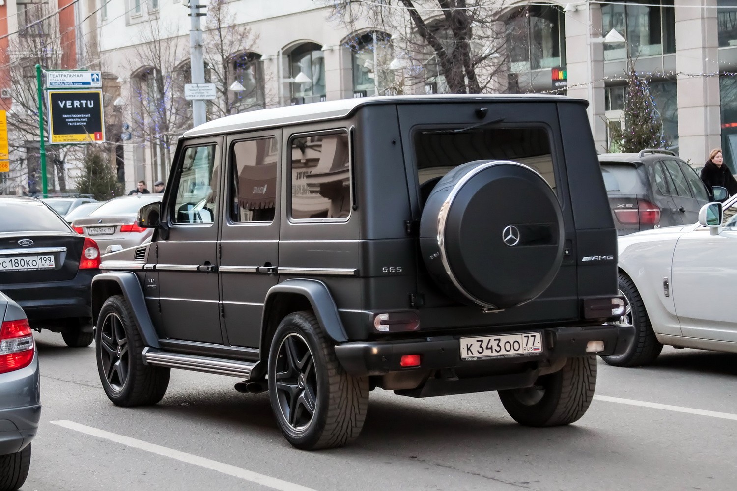  Mercedes G65 AMG 675 000 Euro