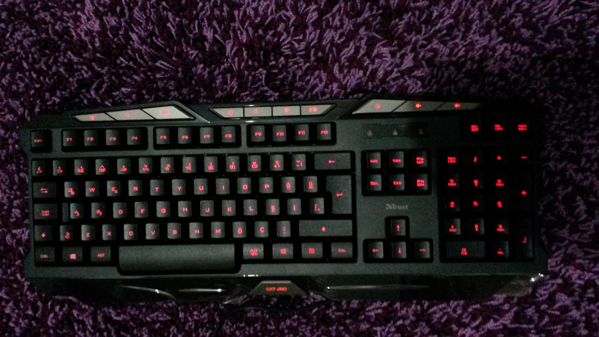Клавиатура и мышь майнкрафт. A4tech Bloody b120. A4tech Bloody b820r Blue s. Neon Gaming Keyboard b120n не работает.