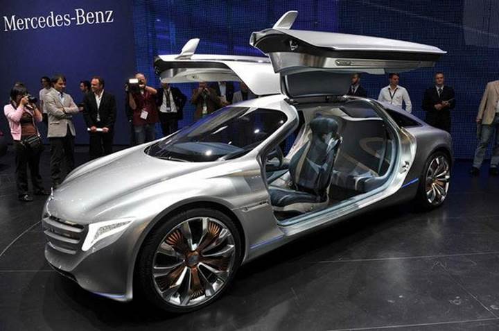 Mercedes-Benz, 2020'nin sonuna kadar dört elektrikli araç piyasaya sürecek