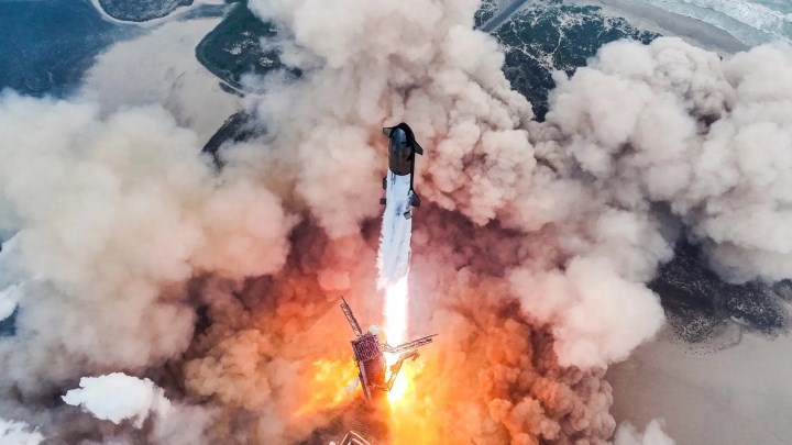 SpaceX’in Starship fırlatma testi öncesi havayolu şirketlerine uyarı